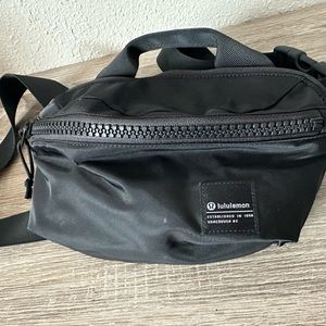 All Day Essentials Belt Bag 2.5L
